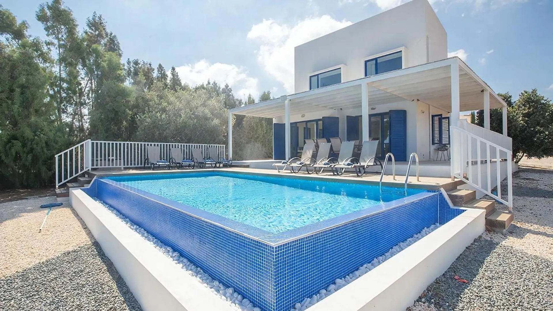 Villa Ioanni Helios - Stunning 4 Bedroom Protaras Villa - Few Minutes Drive To Fig Tree Bay