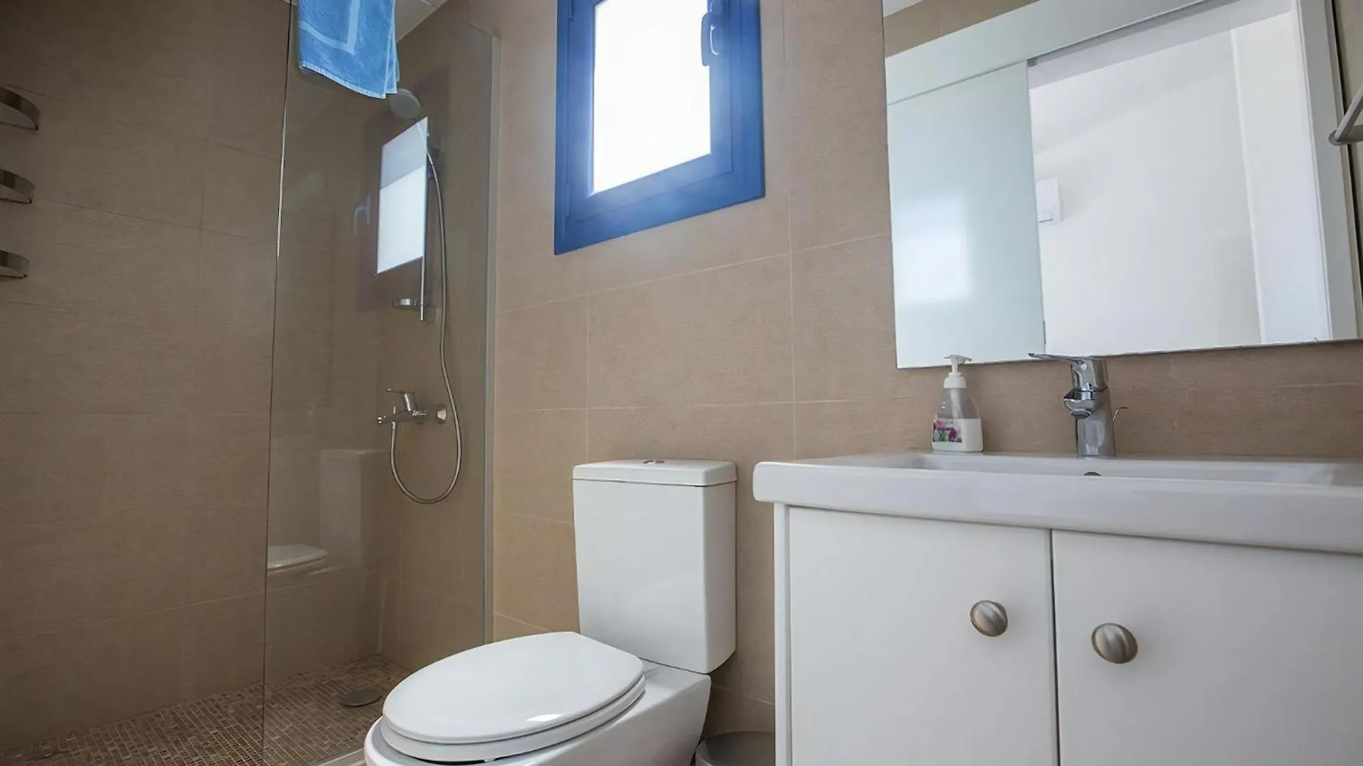 Villa Ioanni Helios - Stunning 4 Bedroom Protaras Villa - Few Minutes Drive To Fig Tree Bay