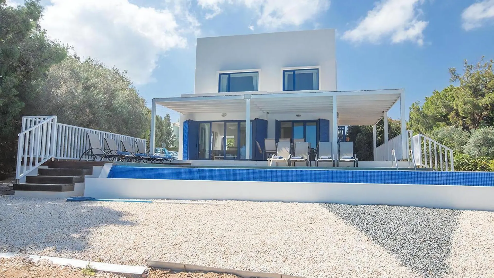 Villa Ioanni Helios - Stunning 4 Bedroom Protaras Villa - Few Minutes Drive To Fig Tree Bay