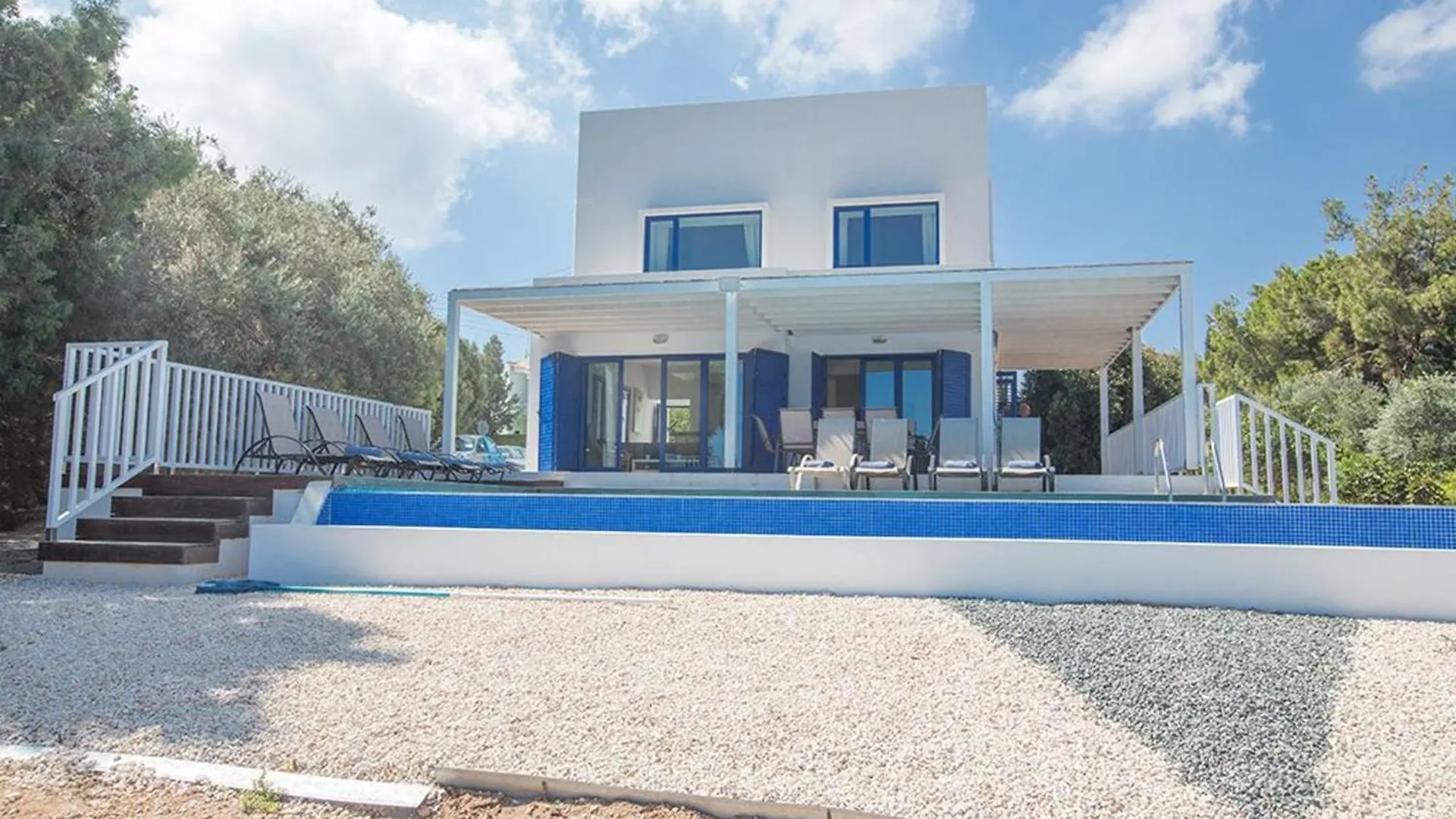Villa Ioanni Helios - Stunning 4 Bedroom Protaras Villa - Few Minutes Drive To Fig Tree Bay