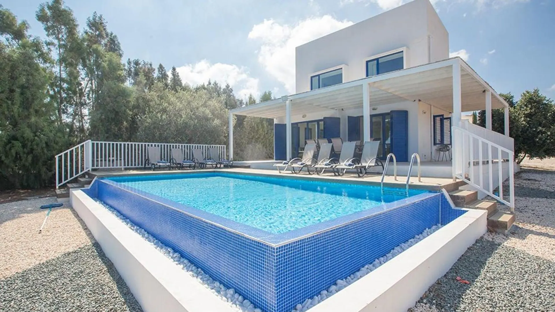 Villa Ioanni Helios - Stunning 4 Bedroom Protaras Villa - Few Minutes Drive To Fig Tree Bay