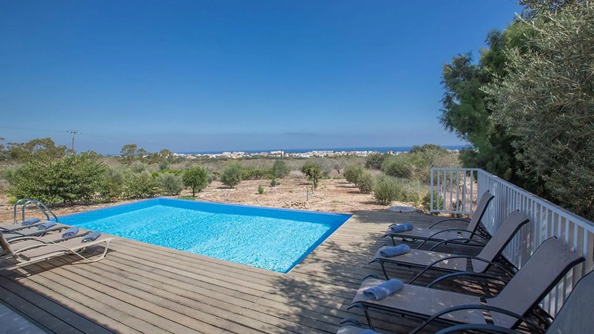Villa Ioanni Helios - Stunning 4 Bedroom Protaras Villa - Few Minutes Drive To Fig Tree Bay 0*,